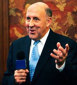 Governors agree to combat climate change