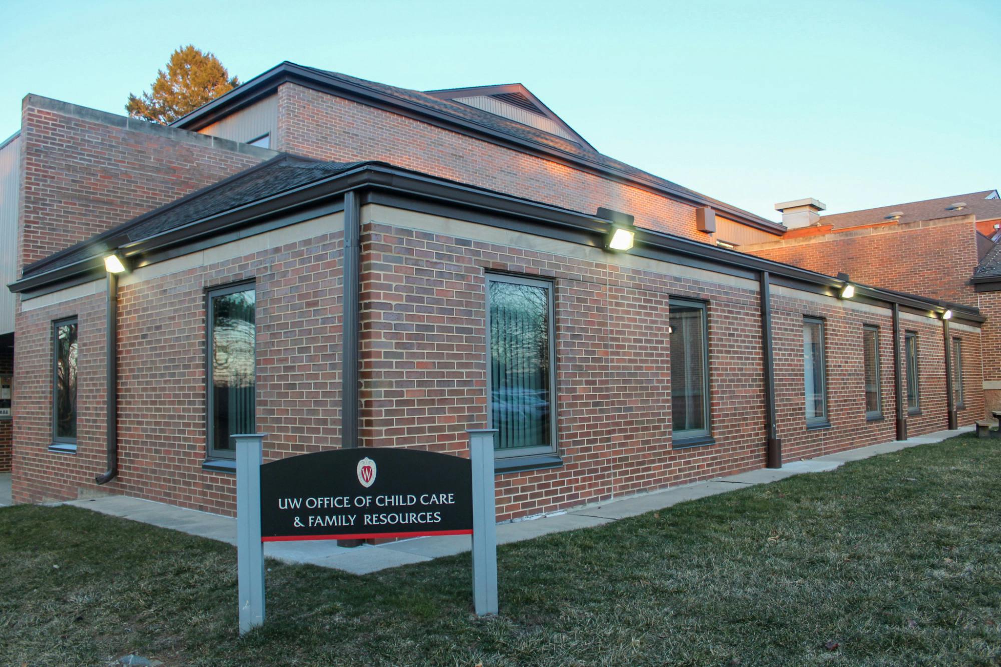 UW Office of Child Care and Family Resources 1