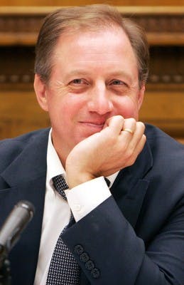 Mayor's budget intact despite amendments