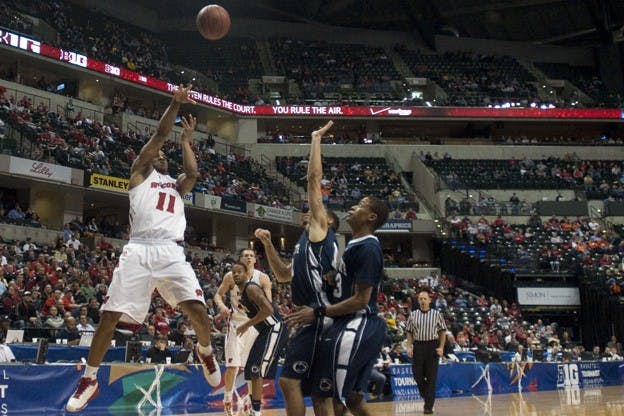 Sweet victory: UW advances to round of 16