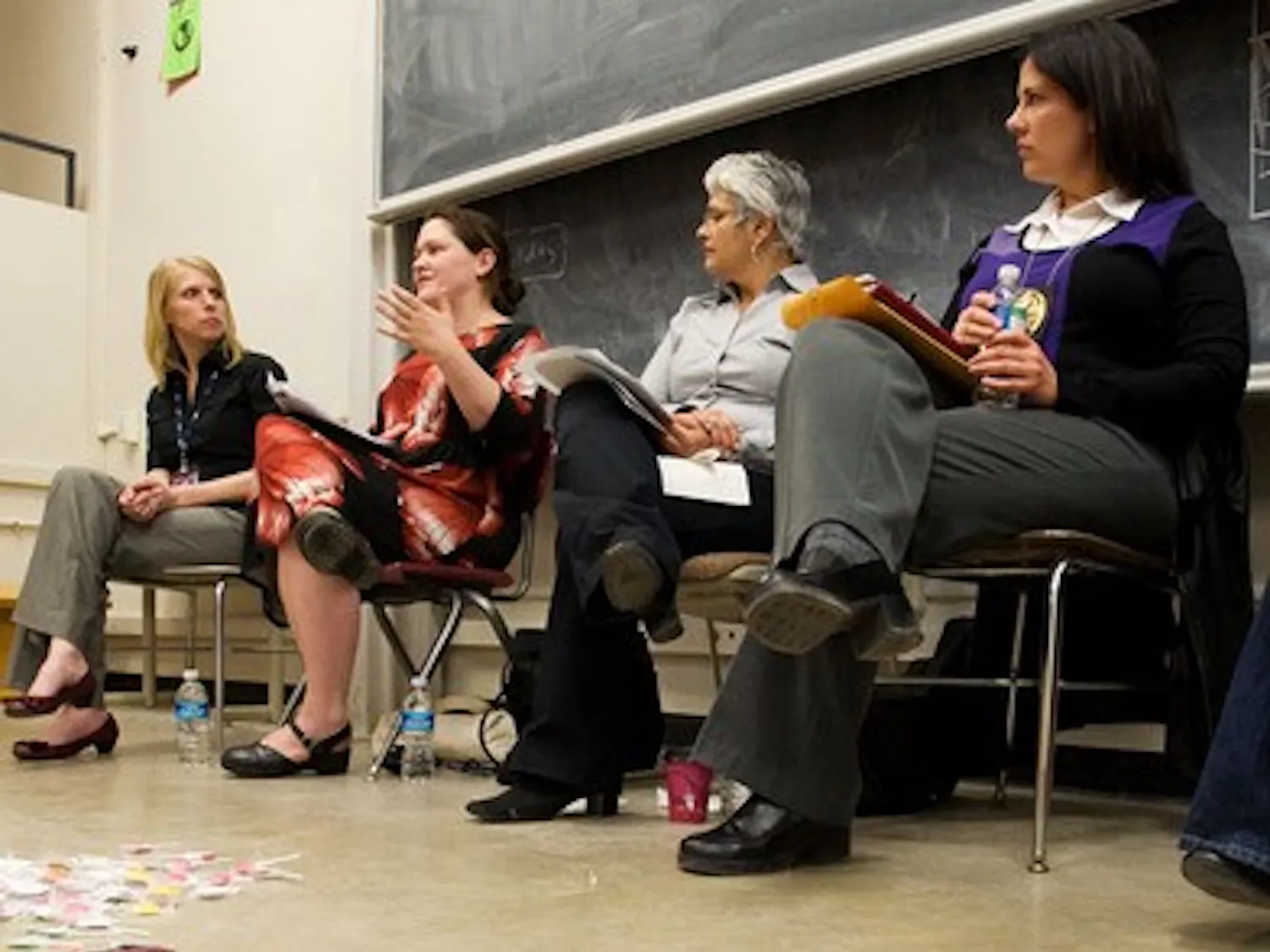 Campus experts outline sources of abuse in unhealthy relationships