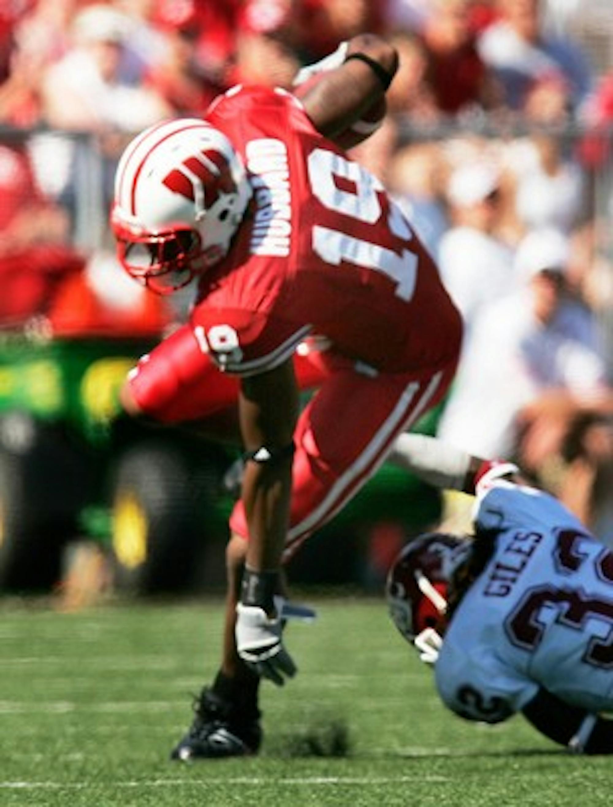 Hubbard to miss several games with right knee sprain