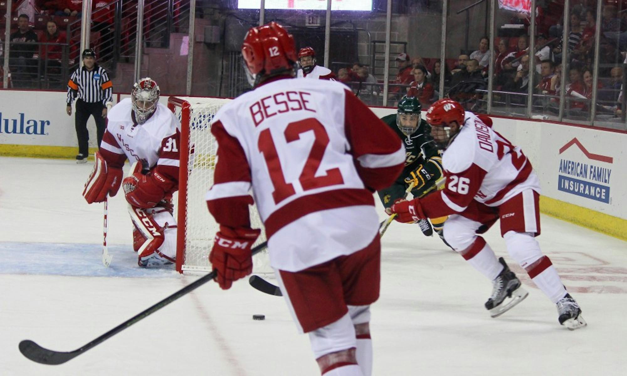 Wisconsin fought back to preserve a tie against Omaha.&nbsp;