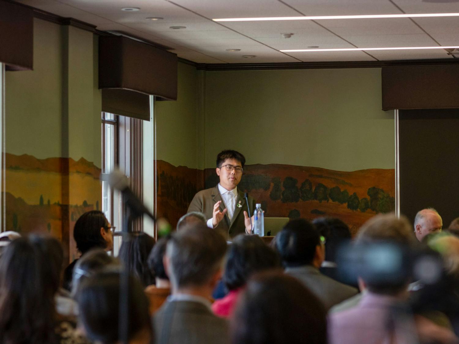 Badgers in China Event-3.jpg