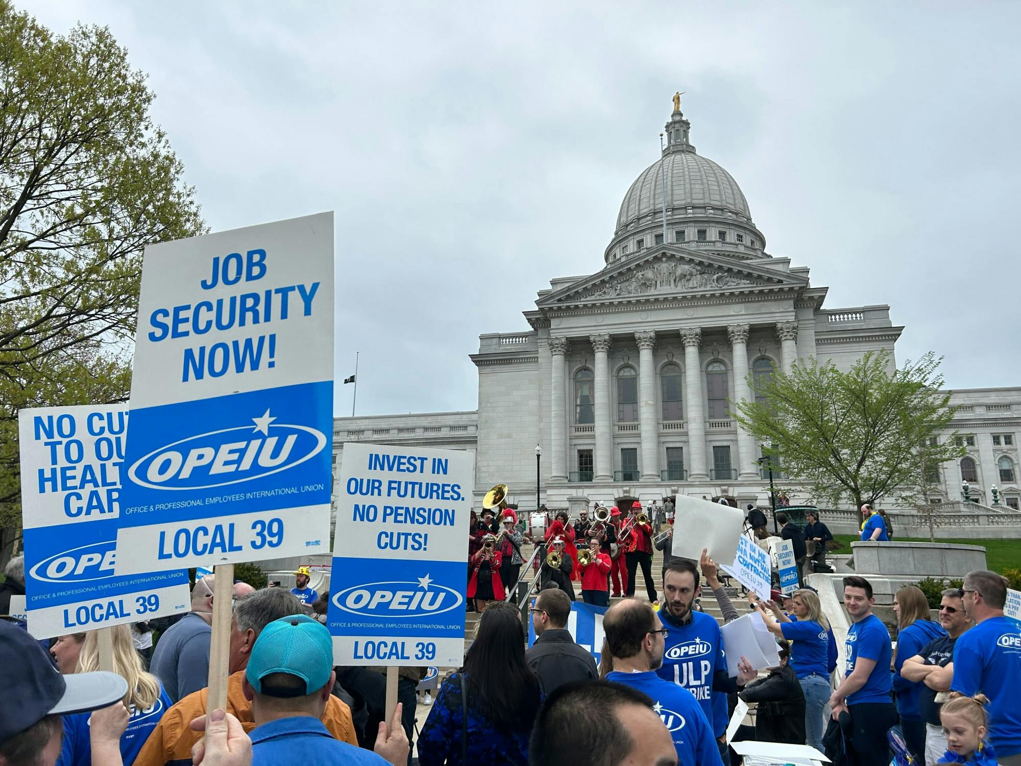 jobsecurityprotestmadisoncapitol.jpg