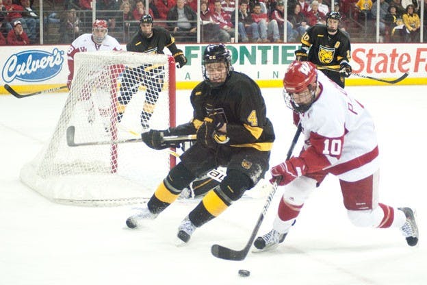 Wisconsin loses home ice, but ends winless streak in split with Colorado College