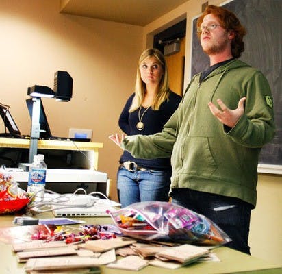 Students discuss dangers of prescription drugs, sex at forum