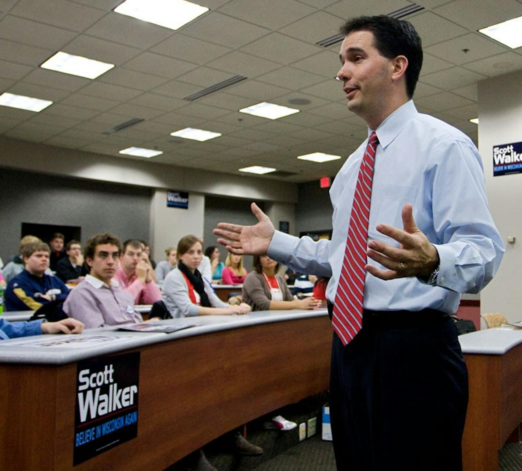 Scott Walker speaks about 2010 campaign plans, economic platform