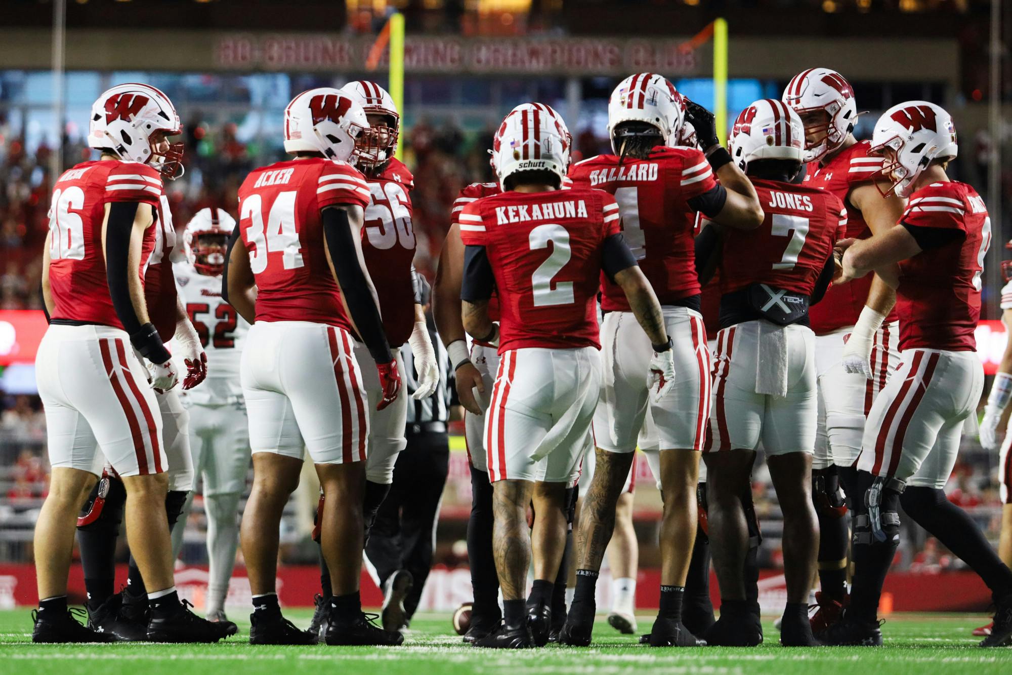 25-8-28_WiscFB vs MiamiOH_Tuffnell-110.jpg