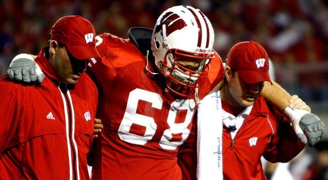 Former Top Rectuit Provides Stability at Left Tackle