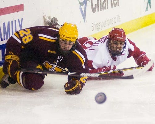 Wisconsin men's hockey travels to North Dakota this weekend