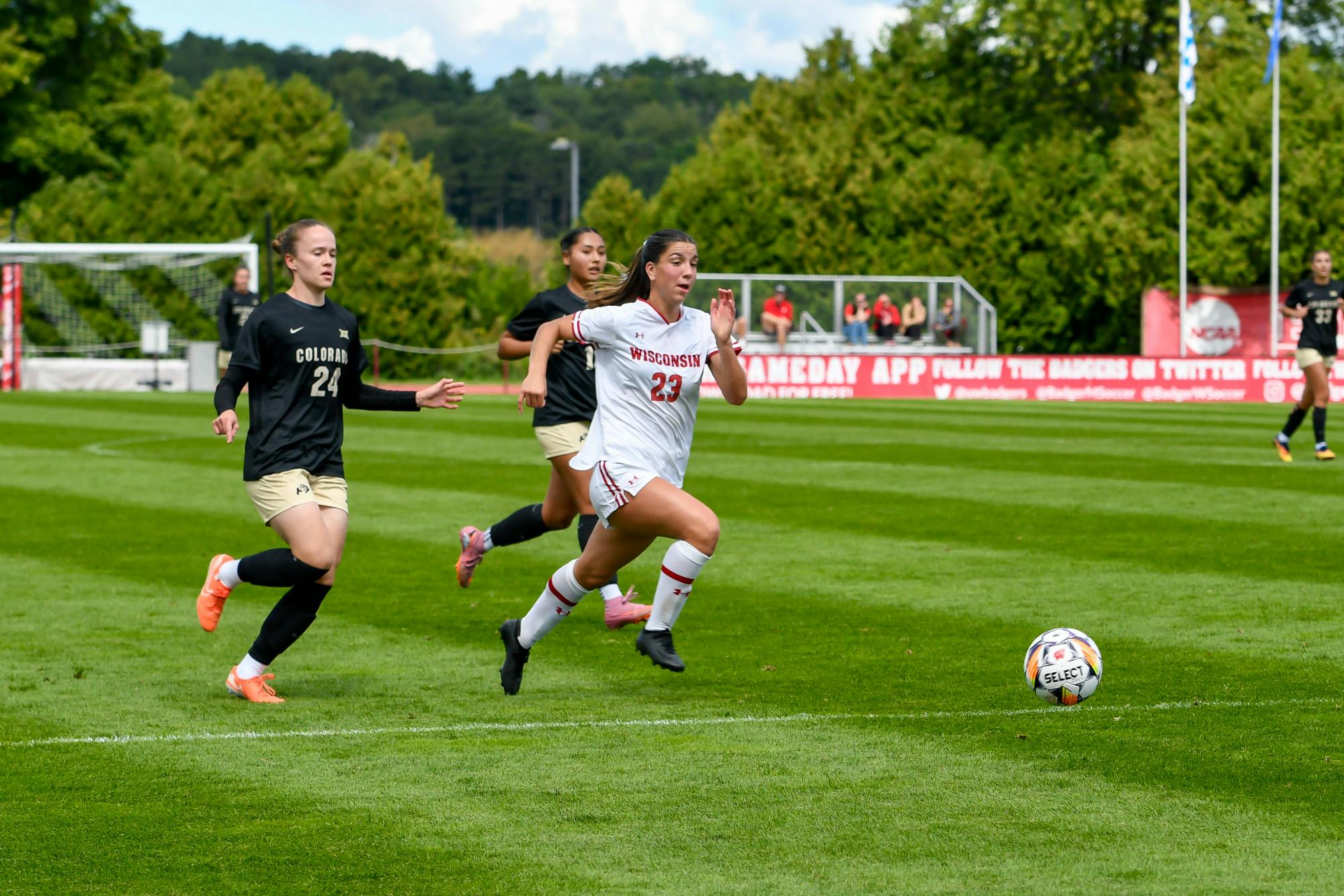 WOMENS-SOCCER-VS-COLORADO9708.jpg