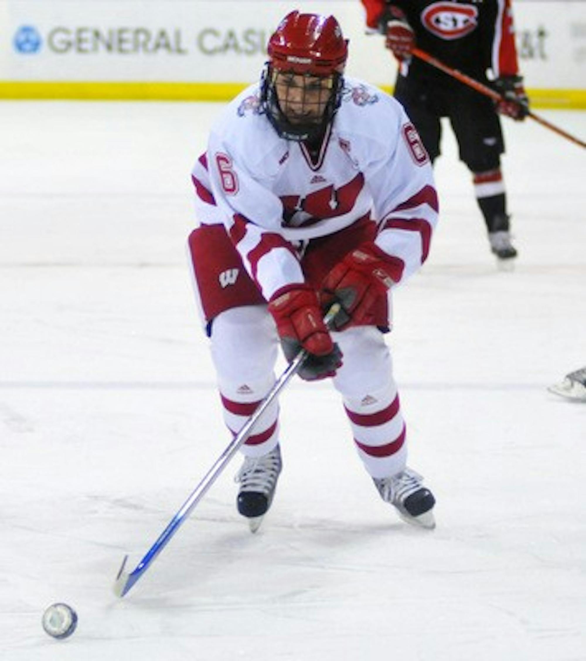 UW women's hockey strives to continue success against Sioux