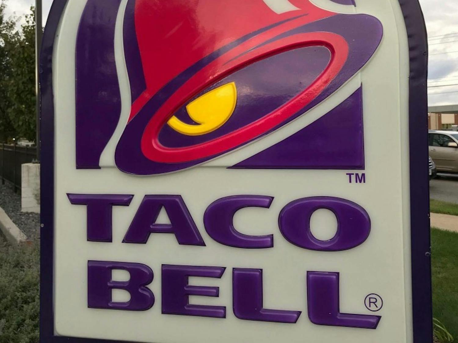After Mayor Paul Soglin and Common Council clashed over the sale of alcohol at Taco Bell’s State Street location, the chain is suing for unfair denial of their liquor license.