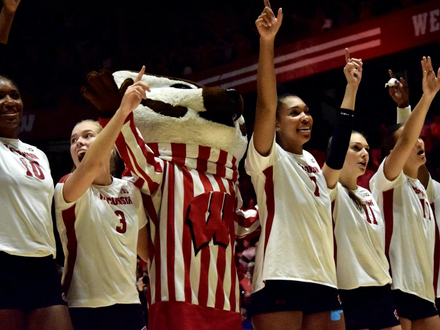 PHOTOS: Badgers Volleyball continue their winning streak after beating UMiami 