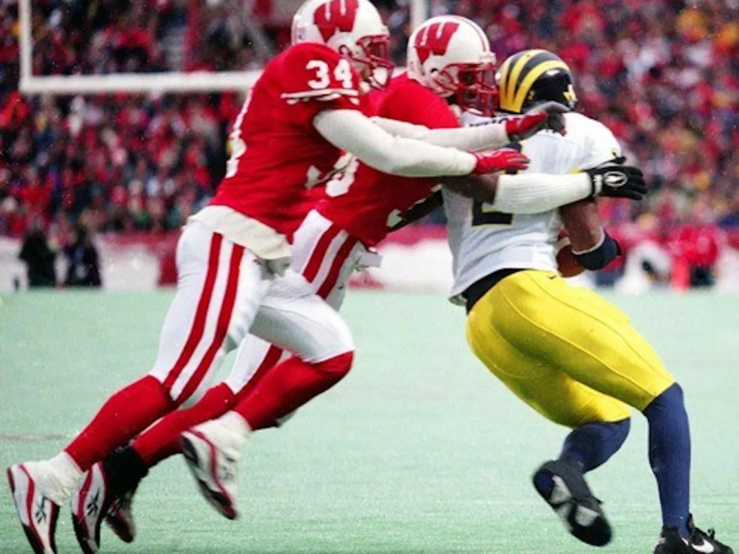 Former Badger football player arrested for threatening Athletic Dept. employee