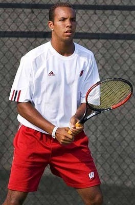 Men's tennis takes two versus ranked opponents