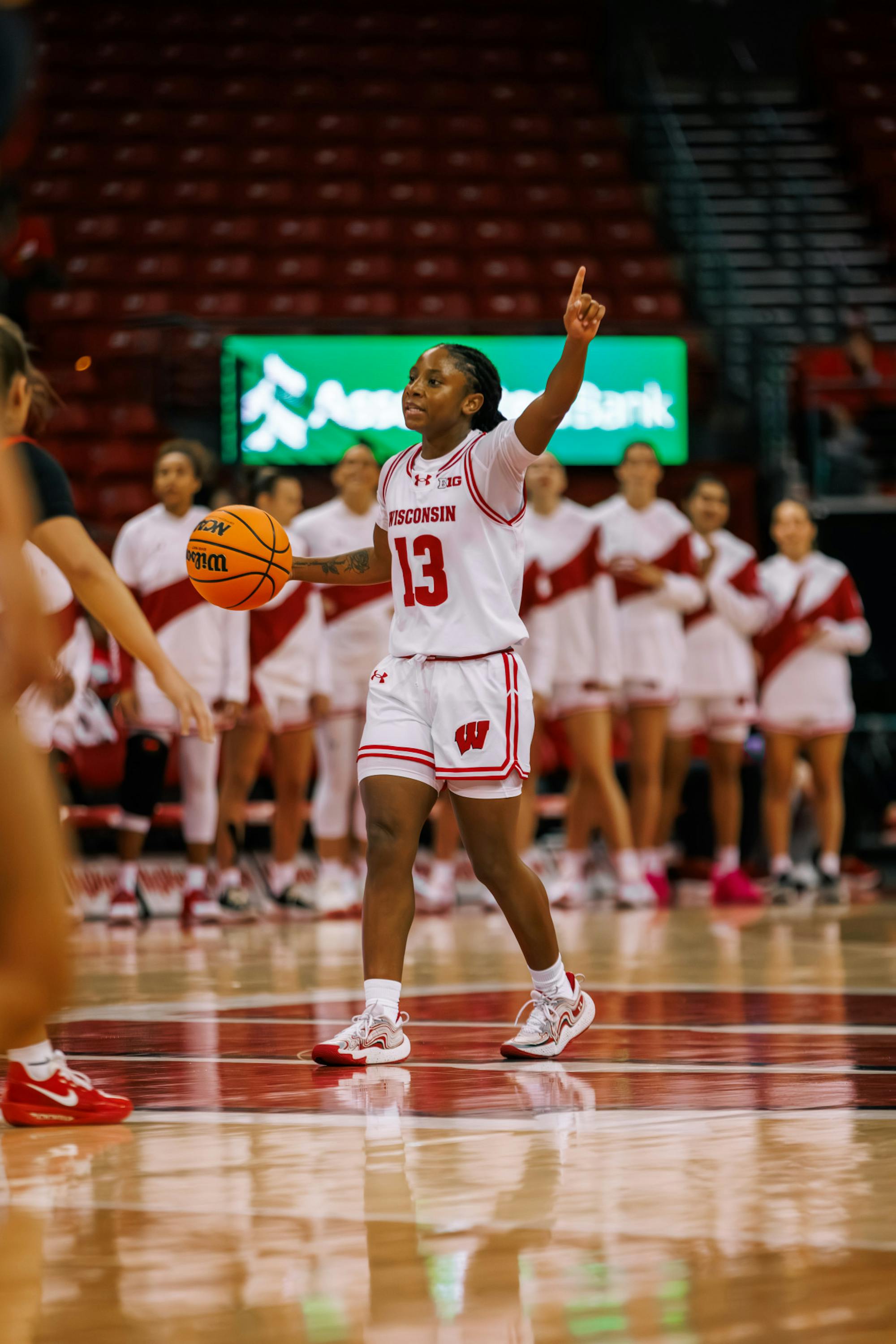 wavphotography_wbasketball_wisco_10-27-4.jpg