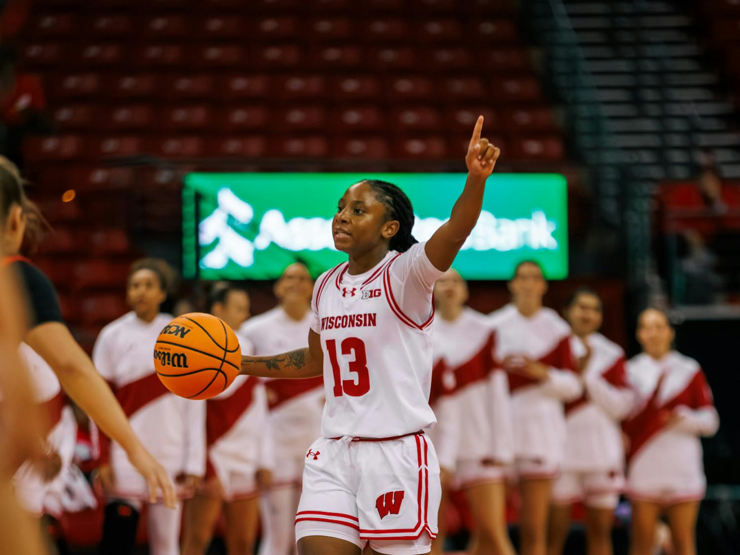 wavphotography_wbasketball_wisco_10-27-4.jpg