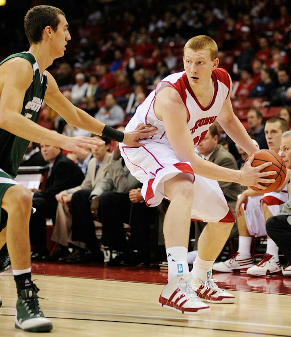 Badgers look to stay in race against Indiana