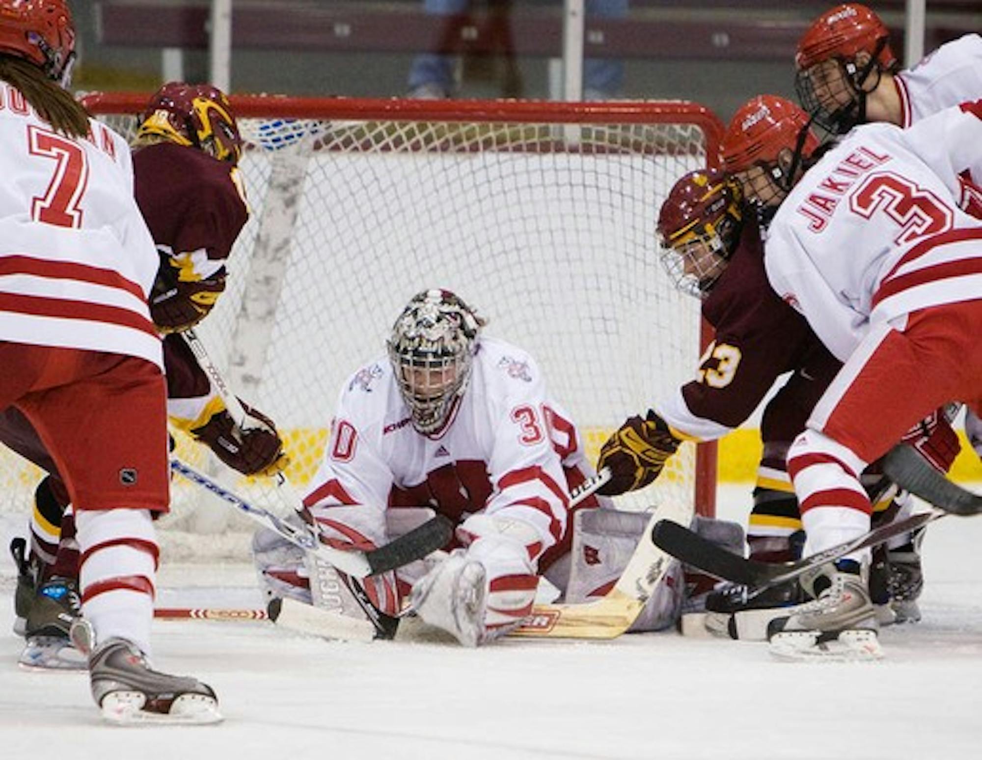 Icers open championship drive with Dartmouth