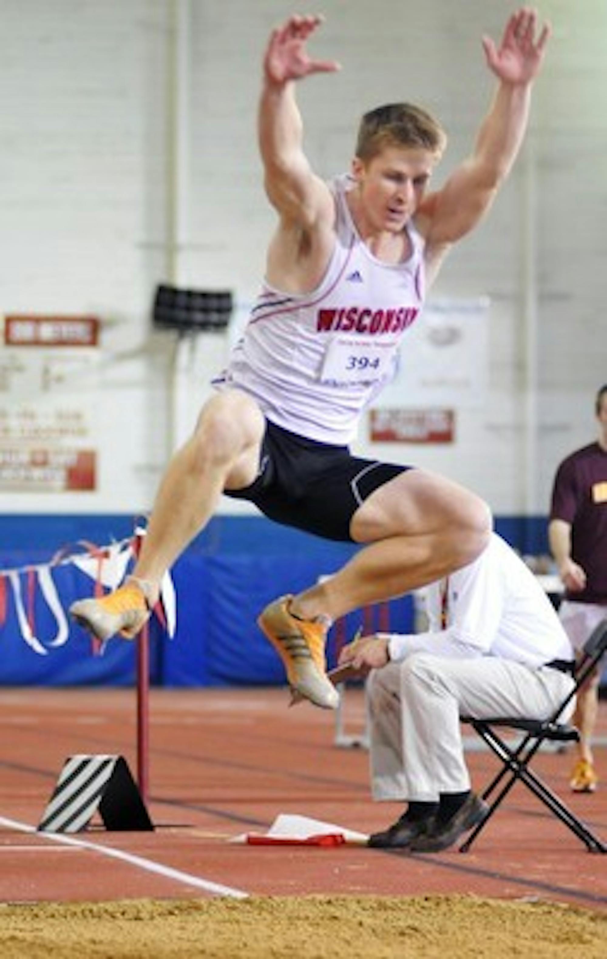 Track teams pull together solid performances on road