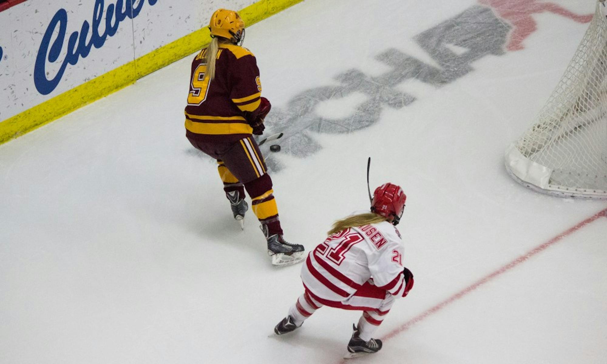 Even with a regular season title in hand,&nbsp;Baylee Wellhausen and the Badgers are looking to sweep Minnesota this weekend