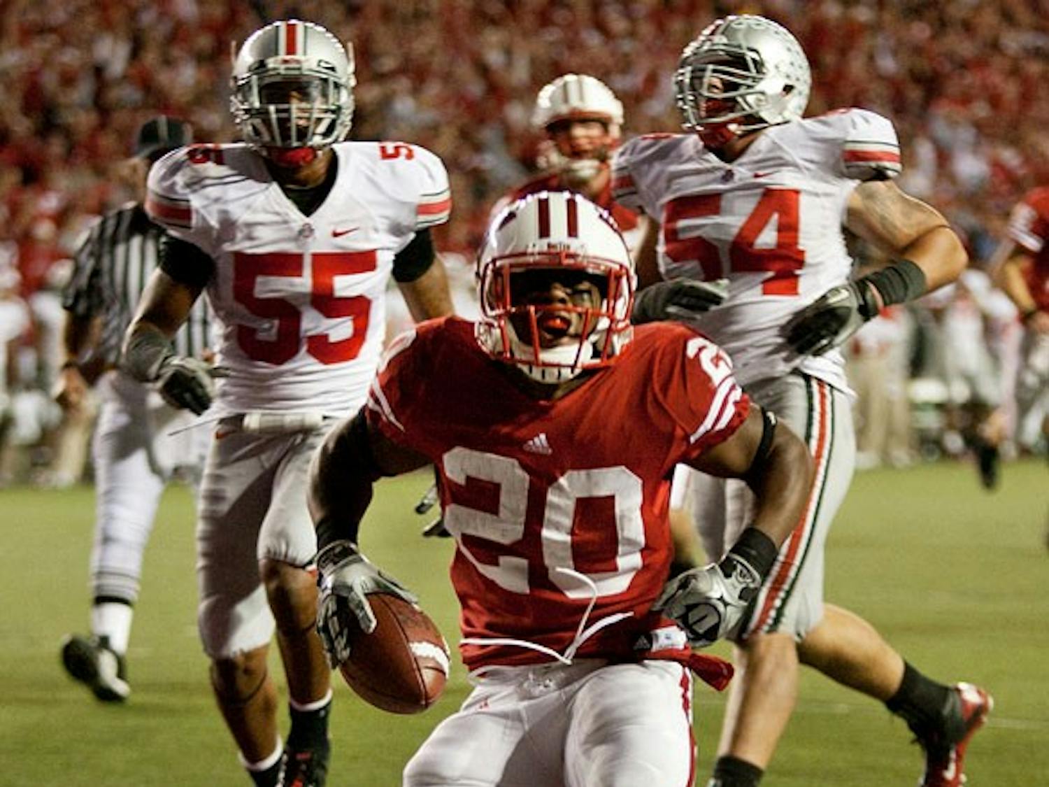 Badgers upset Buckeyes, make Ohio State one-and-done at No. 1