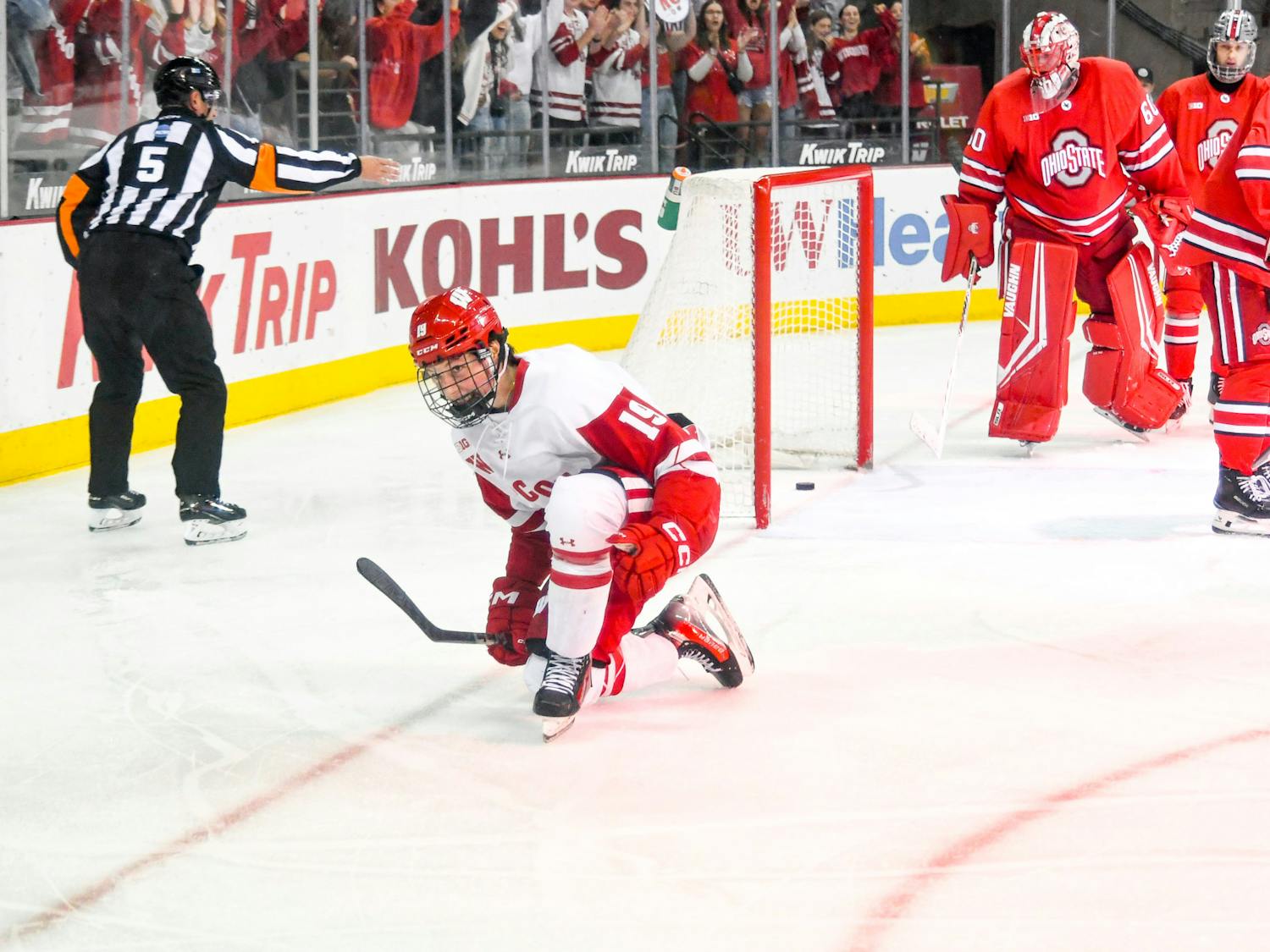 Wisconsin Men's Hockey vs Ohio State92.jpg