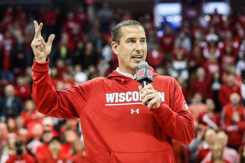 column-a-year-of-questions-leaves-badger-men-s-basketball-football