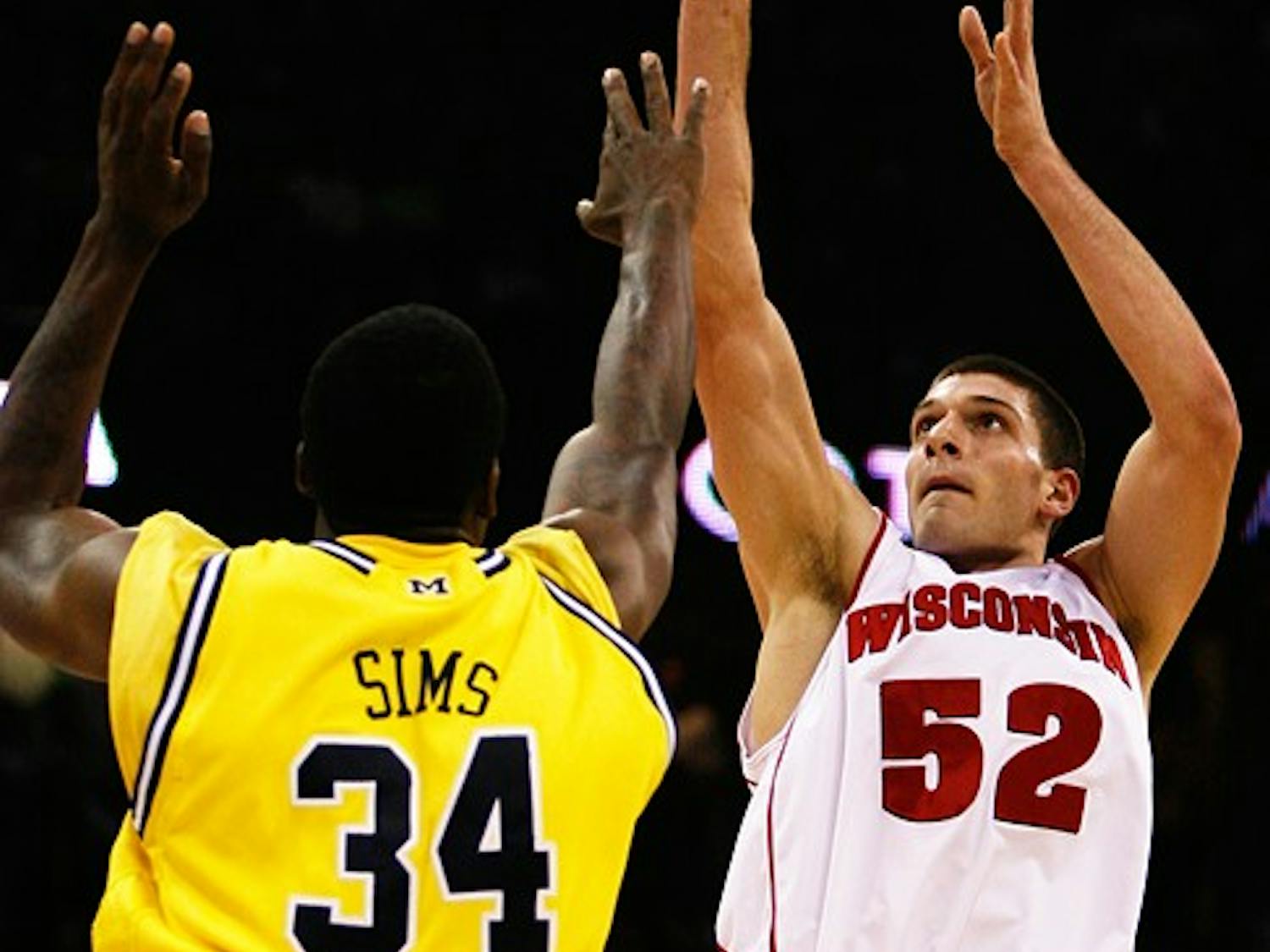 Wisconsin trudging along without Leuer's presence