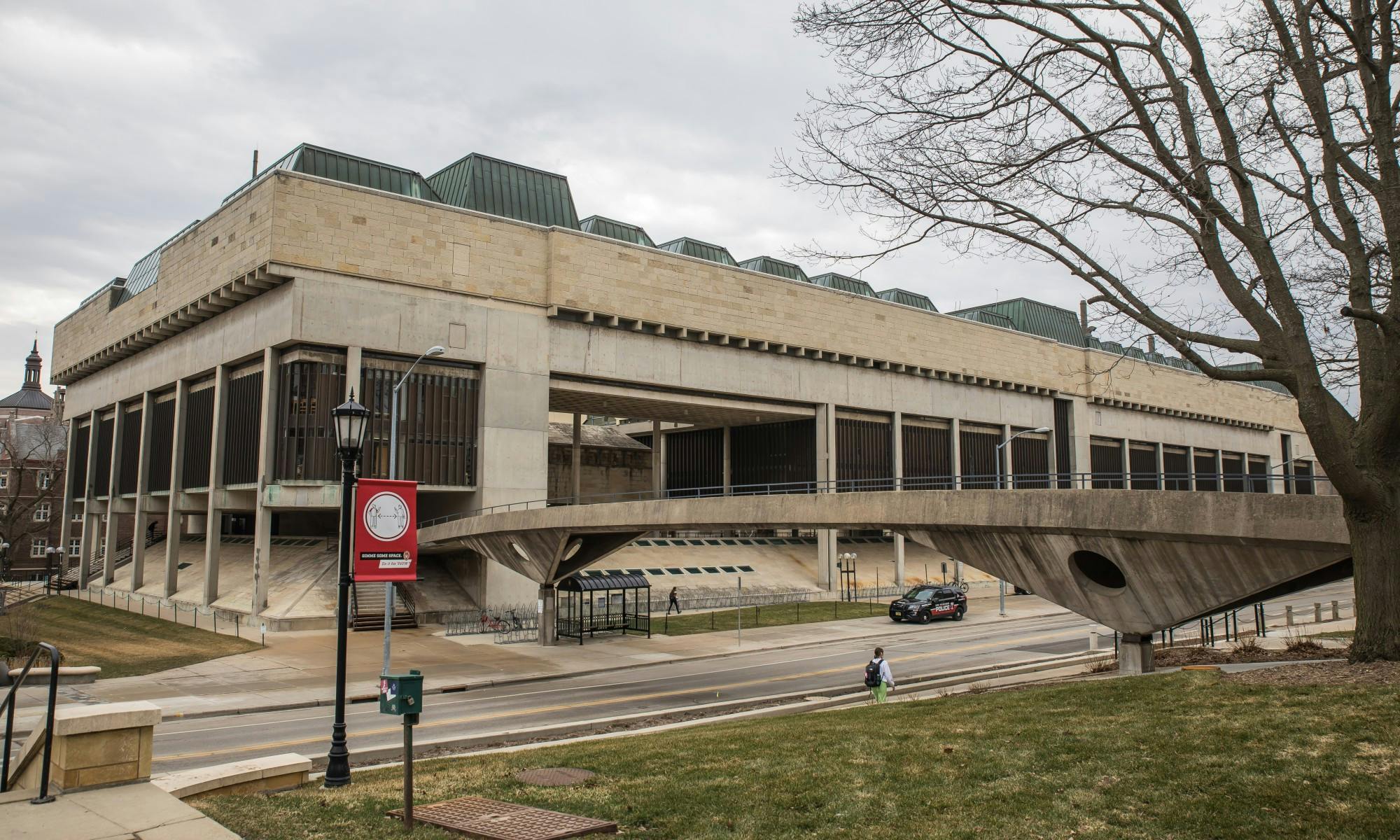 Photo of Mosse Humanities and the connecting bridge to Bascom Hill.