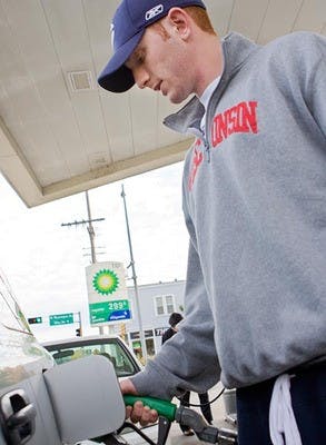City gas prices hit record high