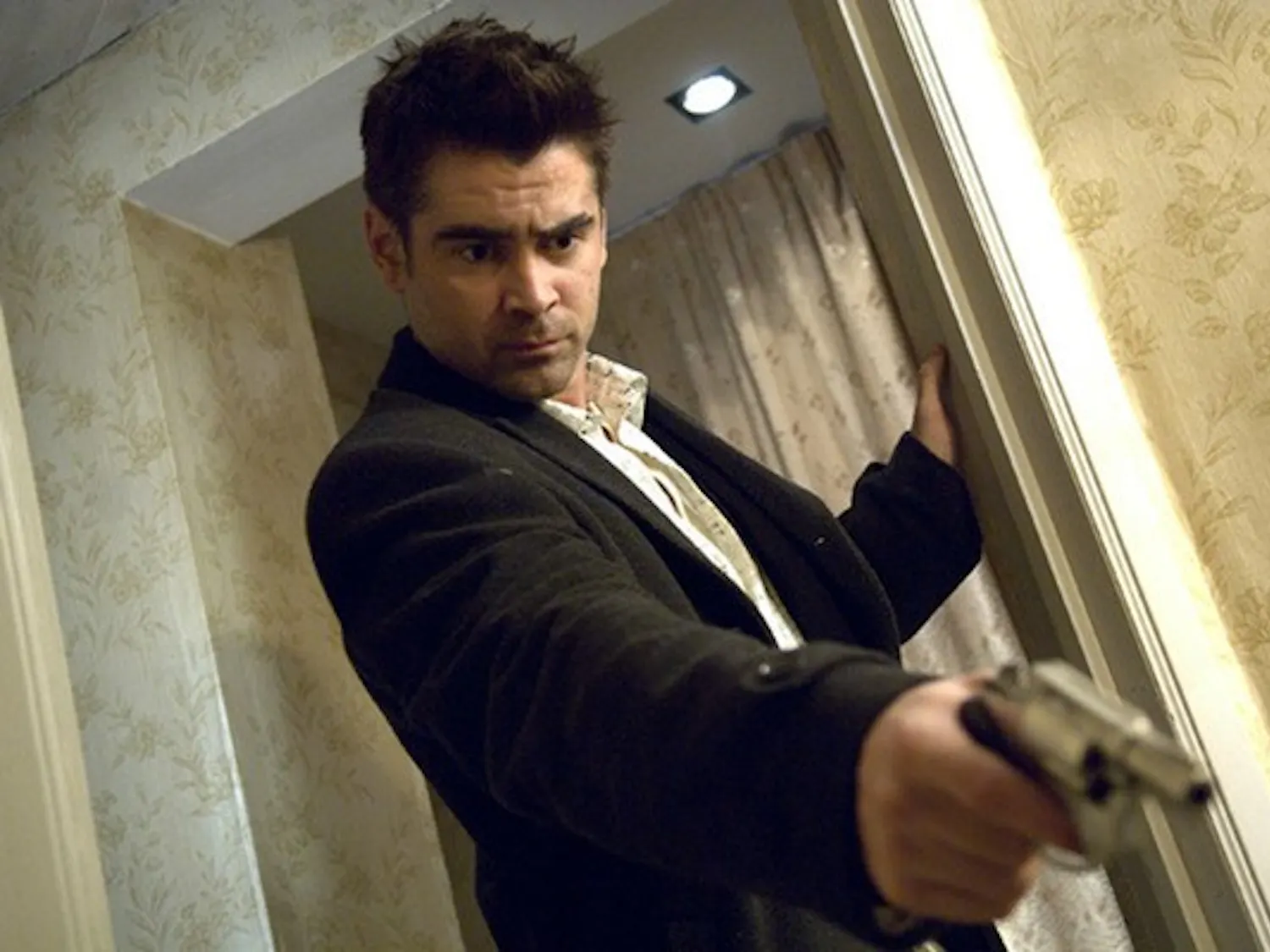 Take a vacation with witty Colin Farrell 'In Bruges'