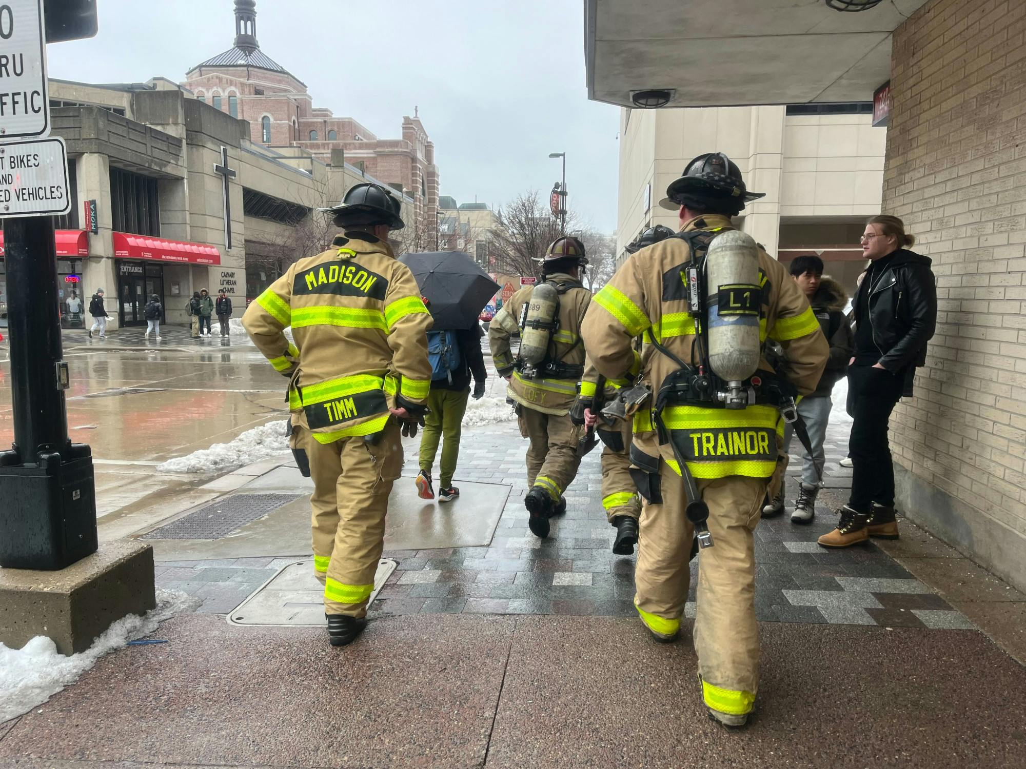 firefighters walgreens.jpg