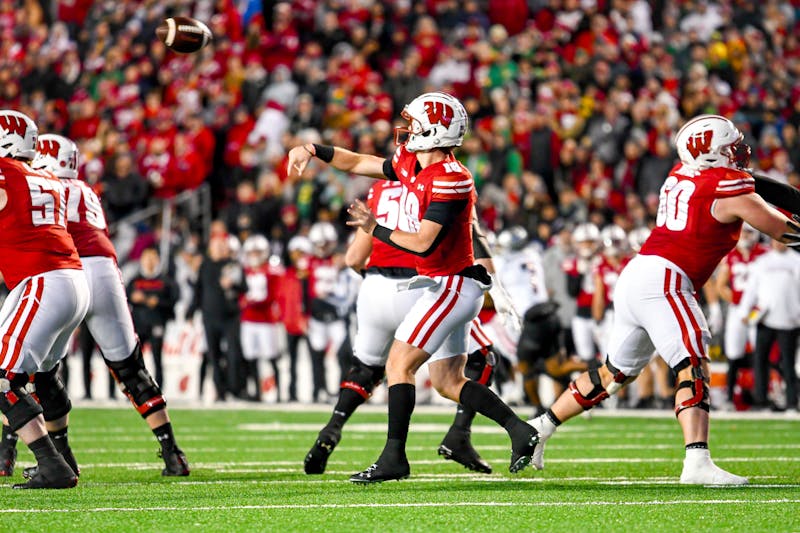 Badgers QB Braedyn Locke enters NCAA transfer portal The Daily Cardinal