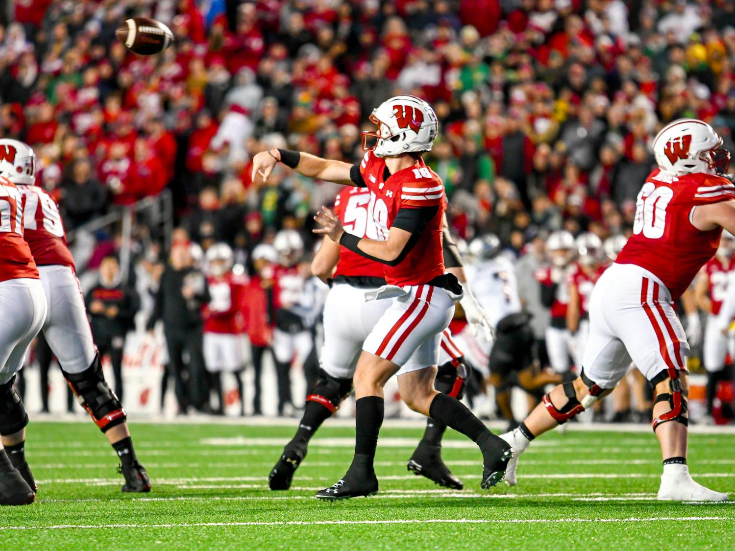 Wisconsin Football vs Oregon827.jpg