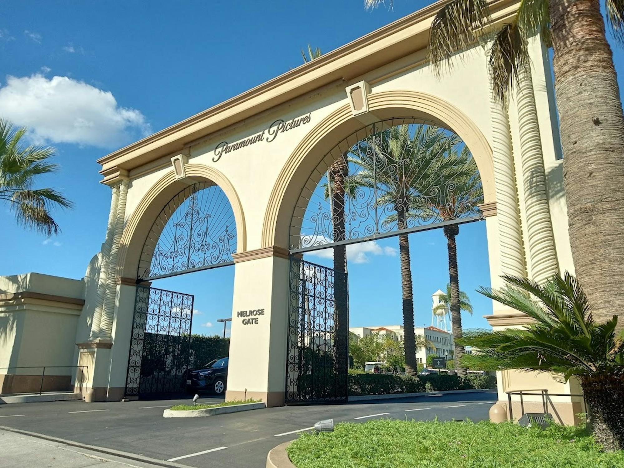 Paramount_Pictures_Melrose_Gate_entrance.jpg