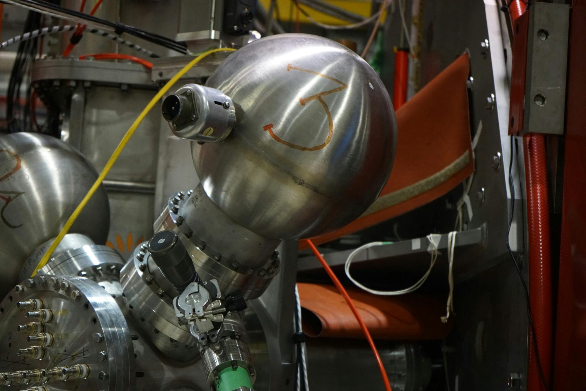 Wisconsin HTS Axisymmetric Mirror-11