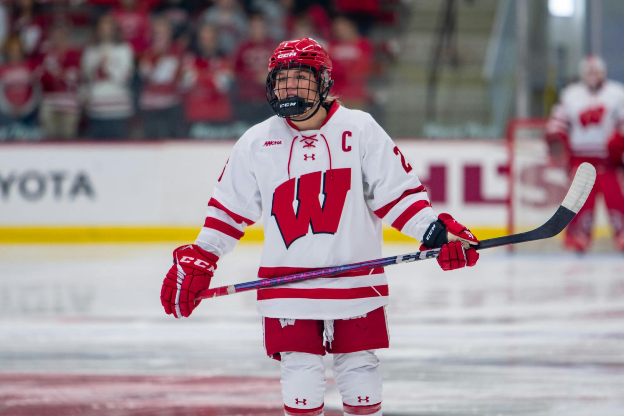 Wisconsin Women's Hockey vs Minnesota Duluth08.jpg