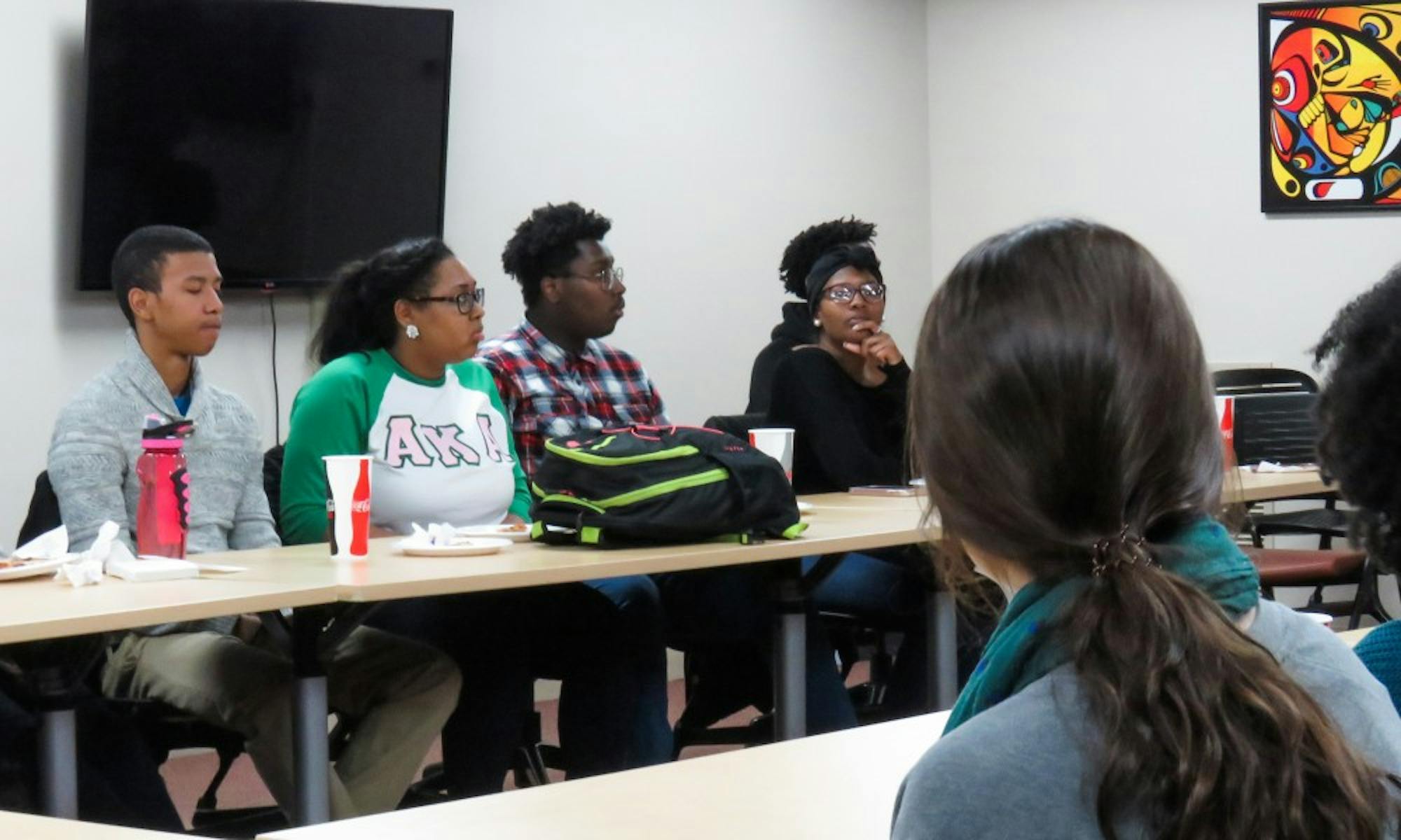 Attendees participated in an open group conversations regarding one’s privilege and the roles of black womxn in society at Wisconsin Black Student Union’s Talk To Me Tuesday: Showin’ Up for Black Womxn event.