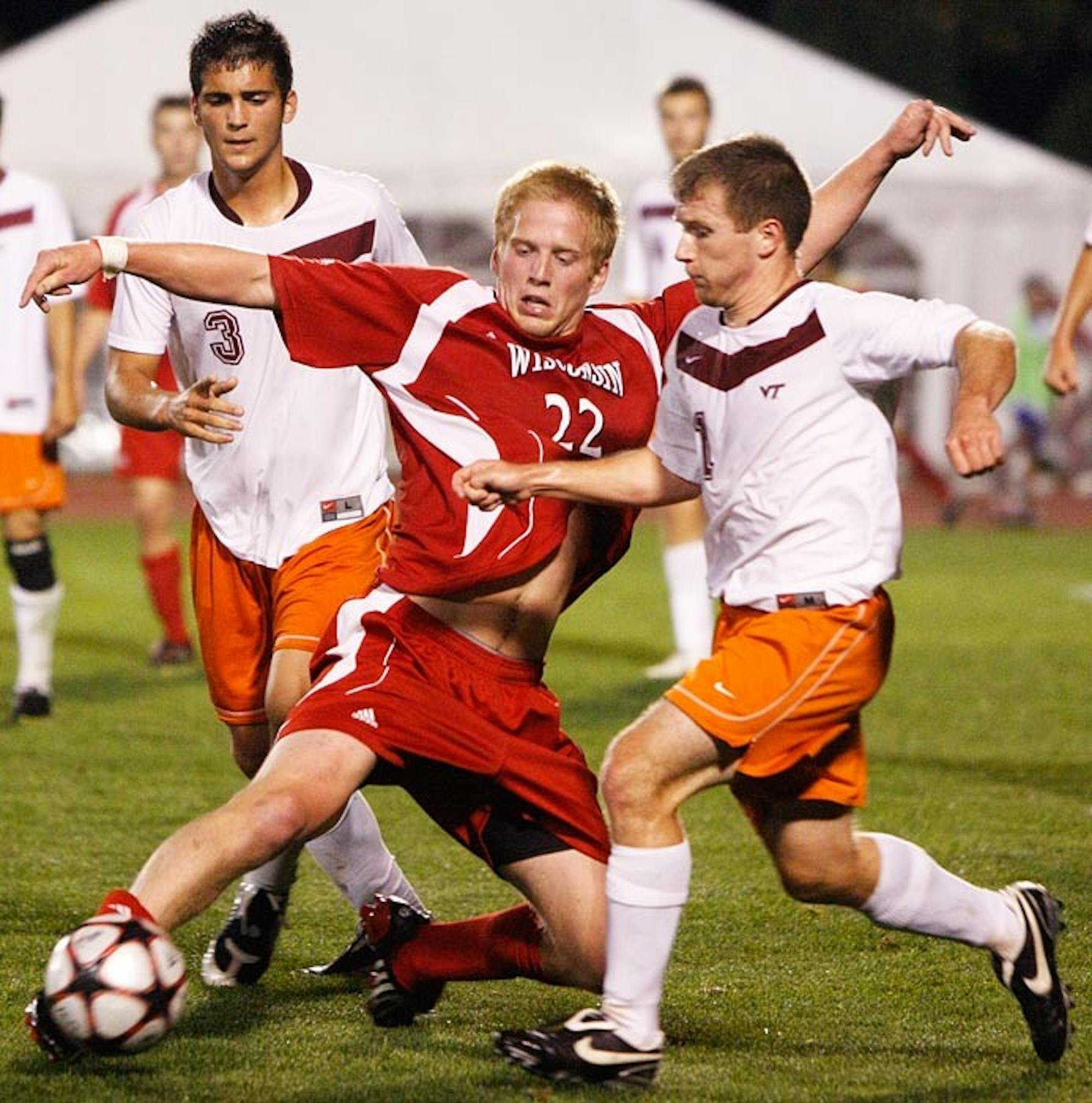 Penalty kicks doom Badgers in Chicago