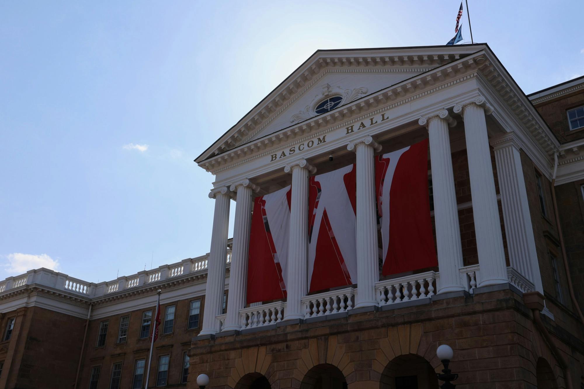 25-4-11_DWesson_BascomHillStock - 1.jpeg