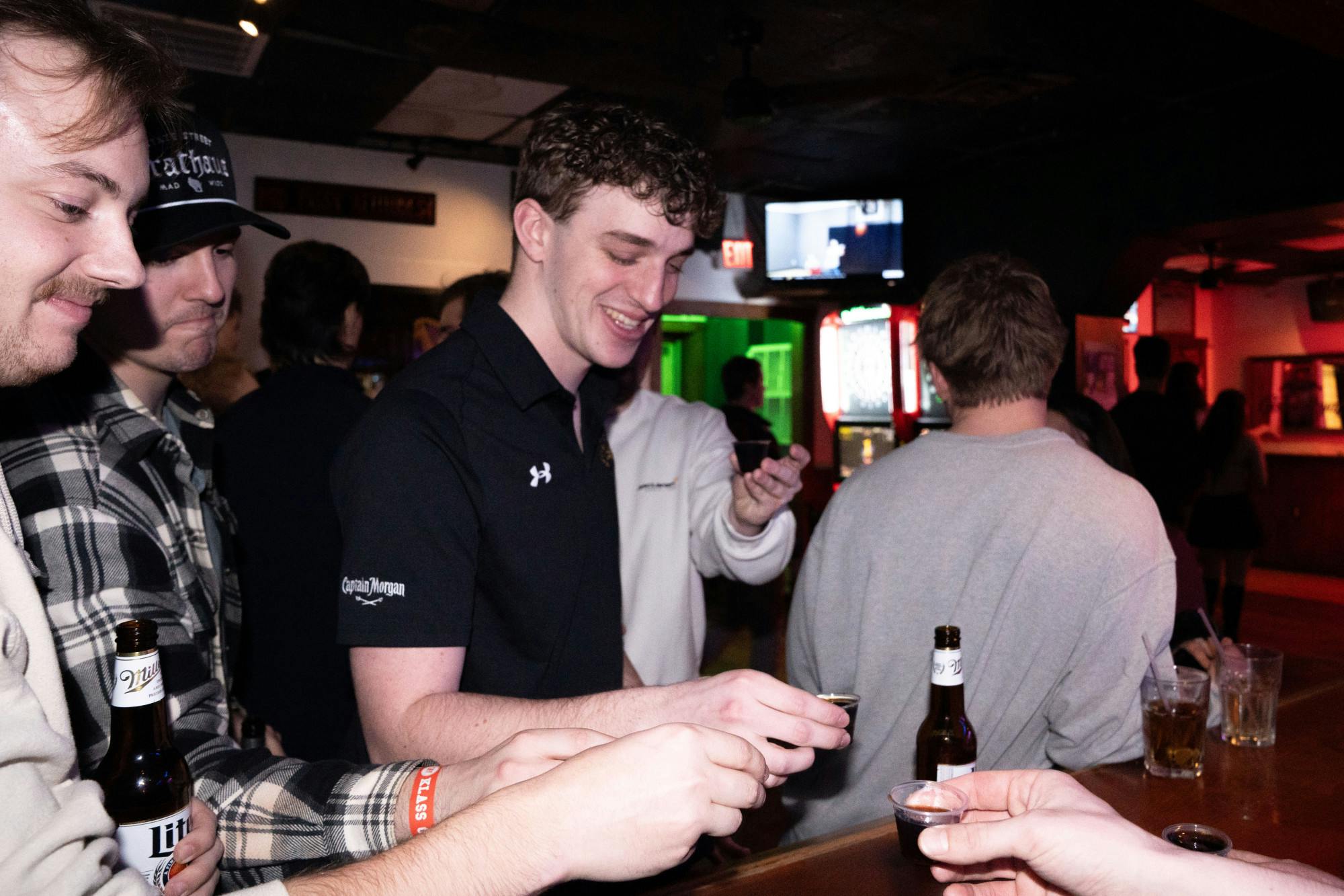 Bar-Guide-Mondays-Shots