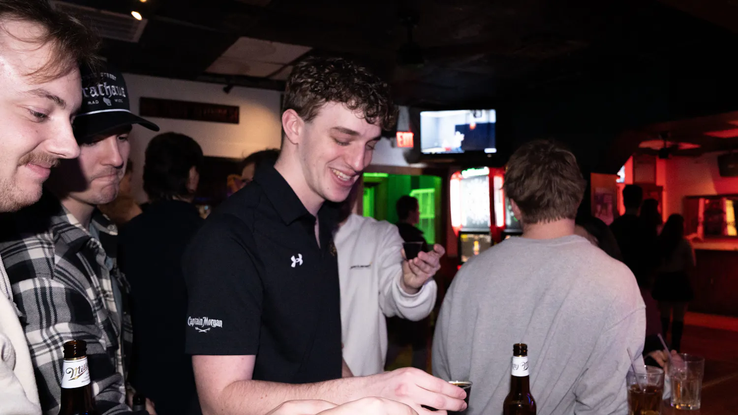 Bar-Guide-Mondays-Shots