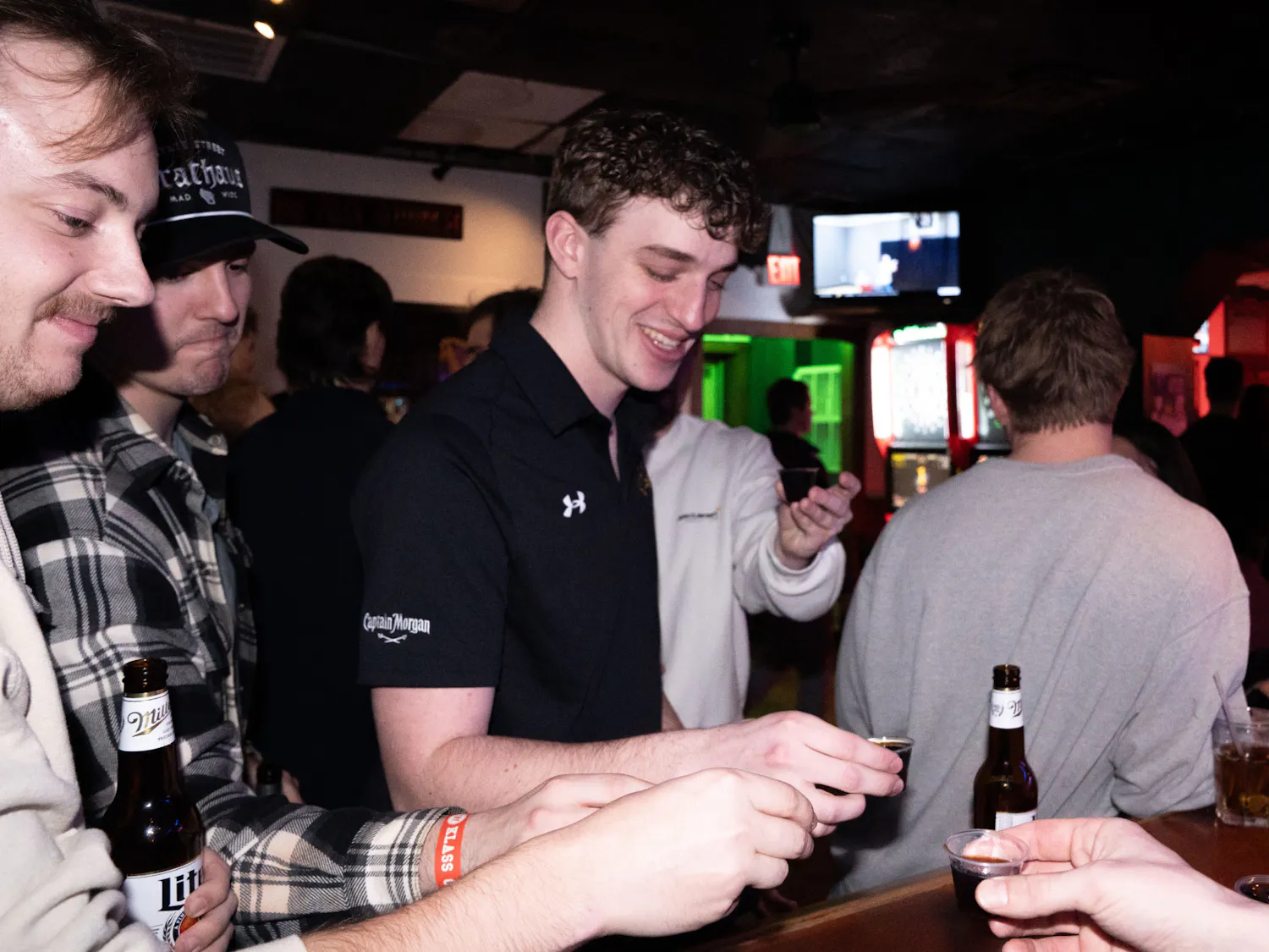 Bar-Guide-Mondays-Shots