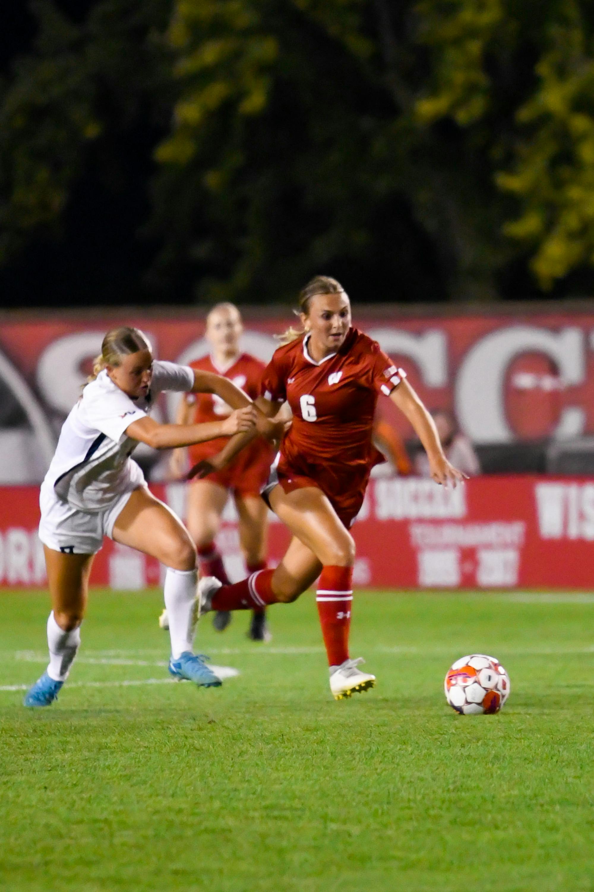 Wisconsin Women's Soccer vs Illinois82.jpg