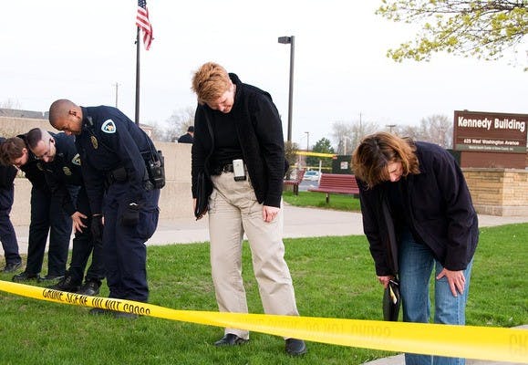 Madison man shot on West Washington; suspects still at large