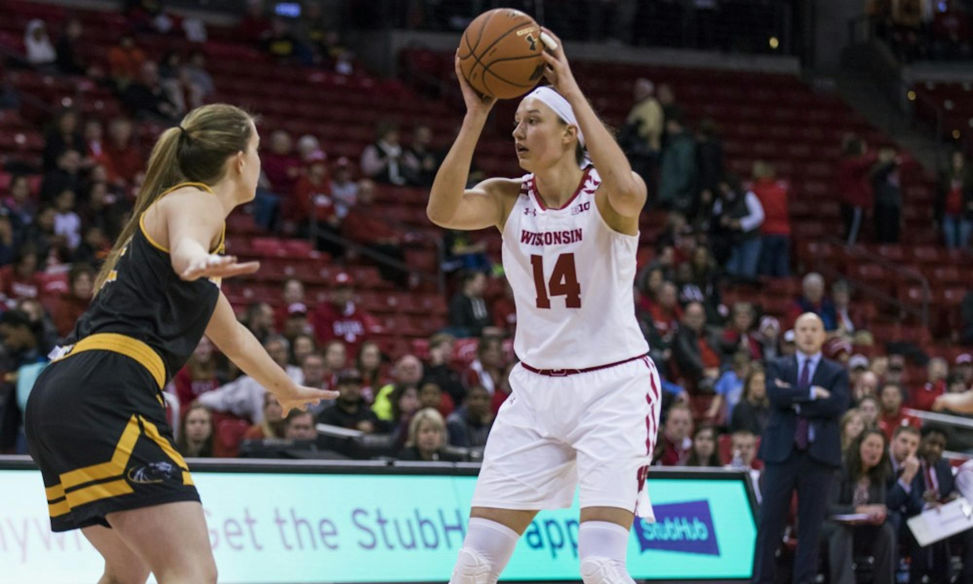 Junior forward Abby Laszewski will have the unenviable job of guarding dual-threat Husker forward Taylor Kissinger on Sunday.