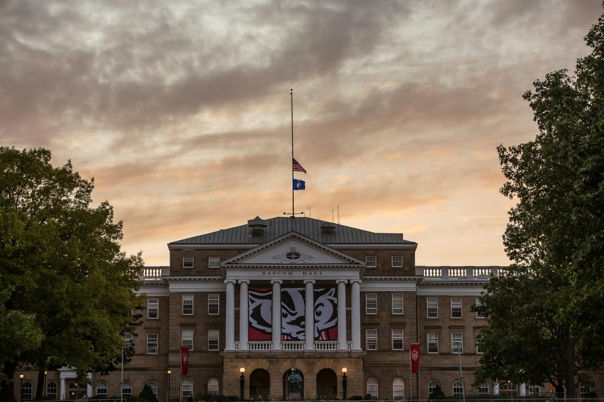 uw madison spring break 2022